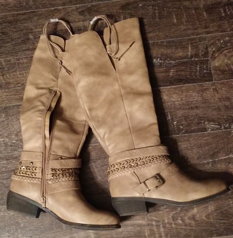 Tan knee high boots size 8